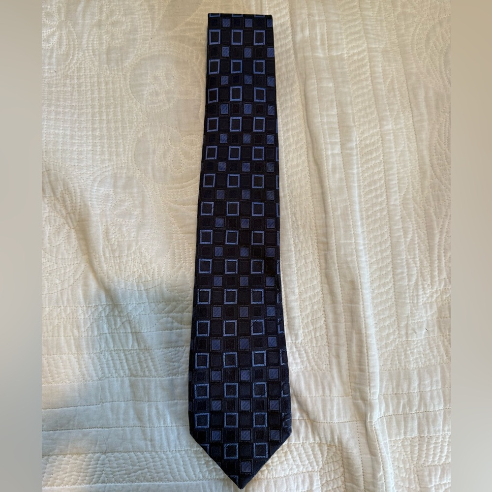 Vintage 1990s Kirkland Tie Navy/Light Blue Square Print Size: OS